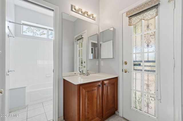 6135 E PALM Street, Mesa, AZ 85215