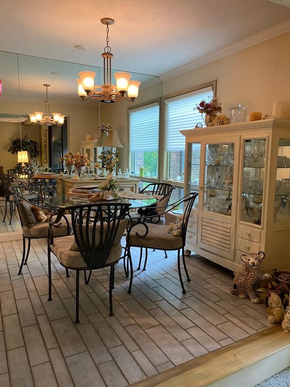 6075 Lincoln Drive 201, Edina, MN 55436 — photo 4