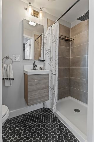 3 Molly Stark Lane, New Boston, NH 03070