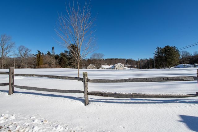 3 Molly Stark Lane, New Boston, NH 03070