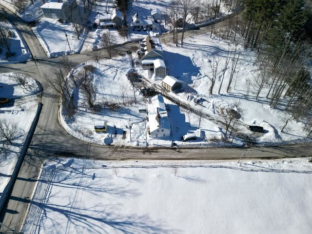 3 Molly Stark Lane, New Boston, NH 03070