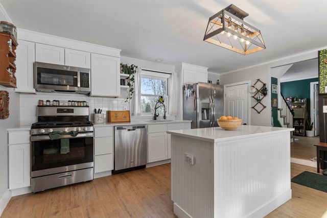 3 Molly Stark Lane, New Boston, NH 03070