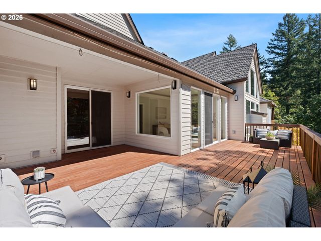 1136 Nw PARK RIDGE Ln, Portland, OR 97229