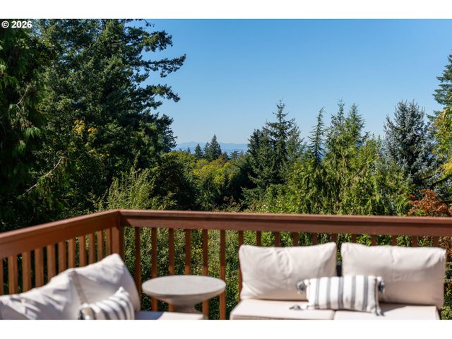 1136 Nw PARK RIDGE Ln, Portland, OR 97229