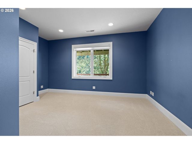 1136 Nw PARK RIDGE Ln, Portland, OR 97229