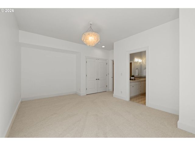 1136 Nw PARK RIDGE Ln, Portland, OR 97229
