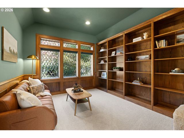 1136 Nw PARK RIDGE Ln, Portland, OR 97229