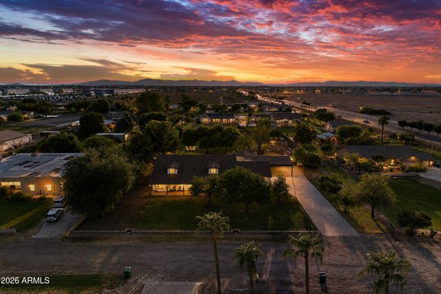 3050 S EAGLE Drive, Chandler, AZ 85286