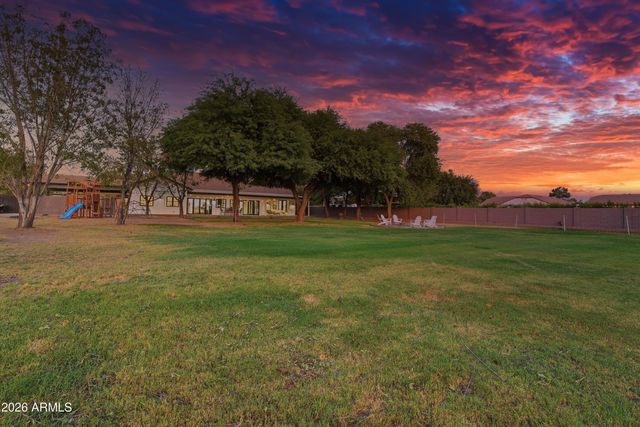 3050 S EAGLE Drive, Chandler, AZ 85286