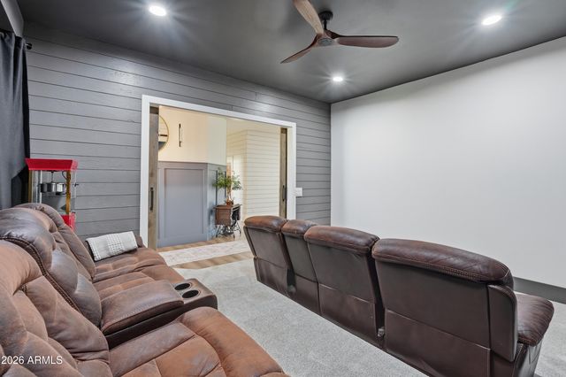 3050 S EAGLE Drive, Chandler, AZ 85286