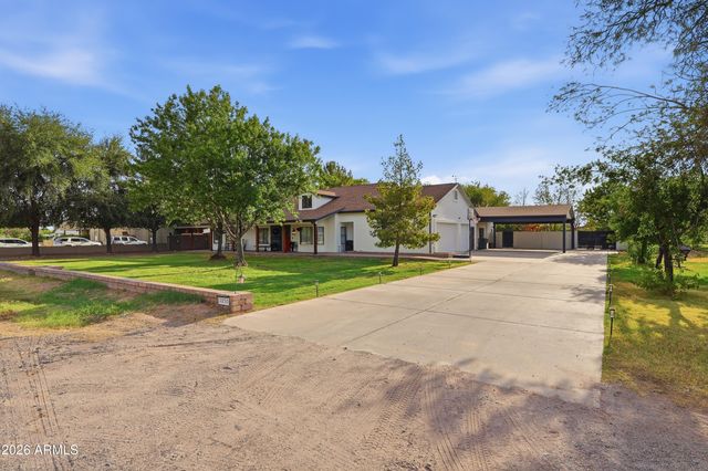 3050 S EAGLE Drive, Chandler, AZ 85286