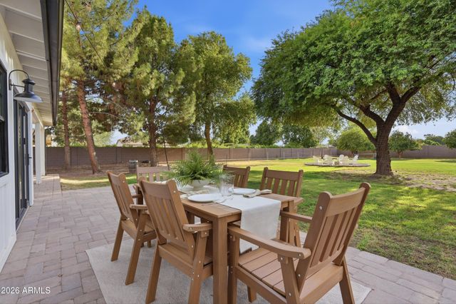 3050 S EAGLE Drive, Chandler, AZ 85286