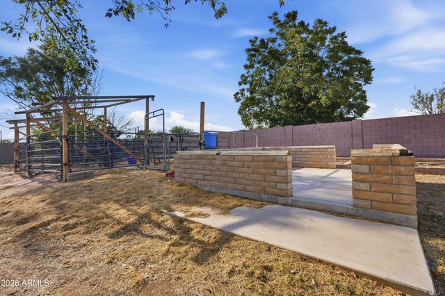 3050 S EAGLE Drive, Chandler, AZ 85286