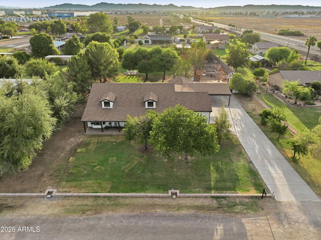 3050 S EAGLE Drive, Chandler, AZ 85286