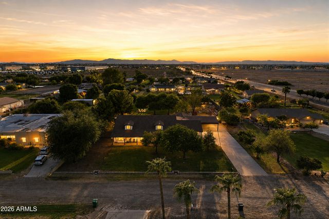 3050 S EAGLE Drive, Chandler, AZ 85286