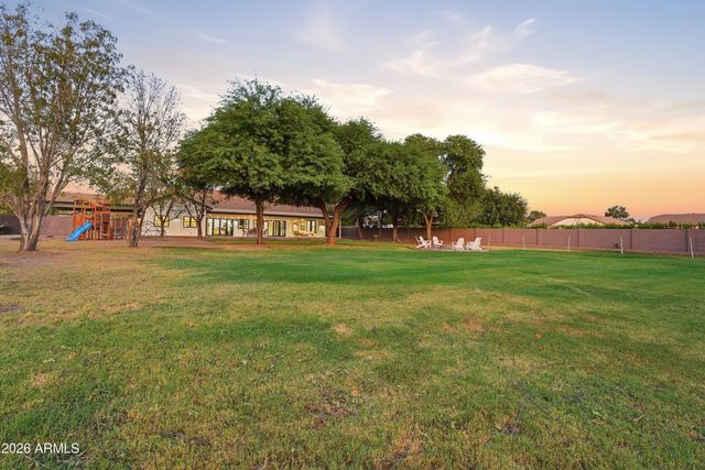 3050 S EAGLE Drive, Chandler, AZ 85286