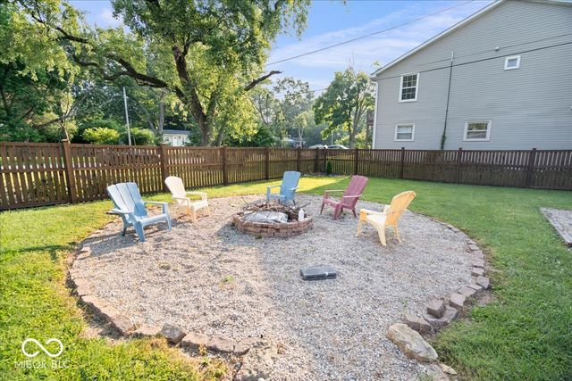 8807 Moll Drive, Fishers, IN 46038