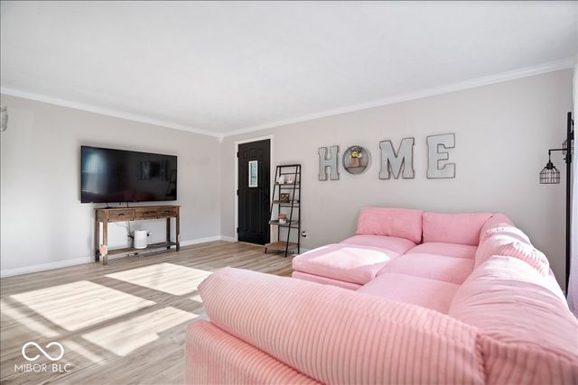 8807 Moll Drive, Fishers, IN 46038