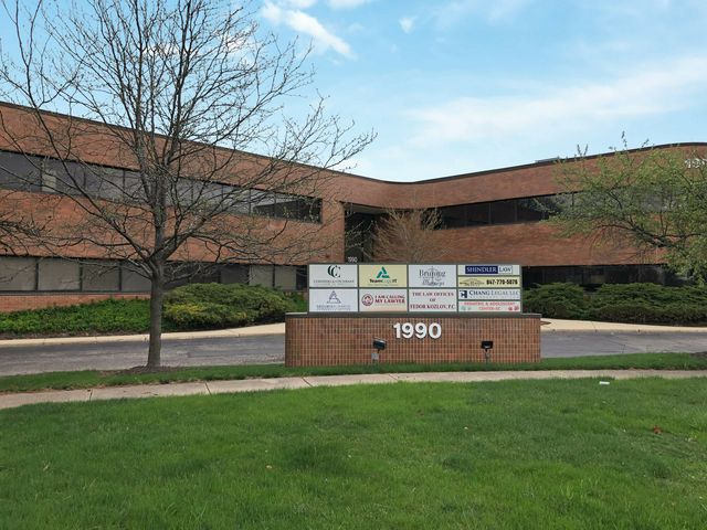 1990 E Algonquin Road, Schaumburg, IL 60173