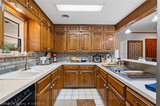 1228 Alma North Street, Alma, AR 72921