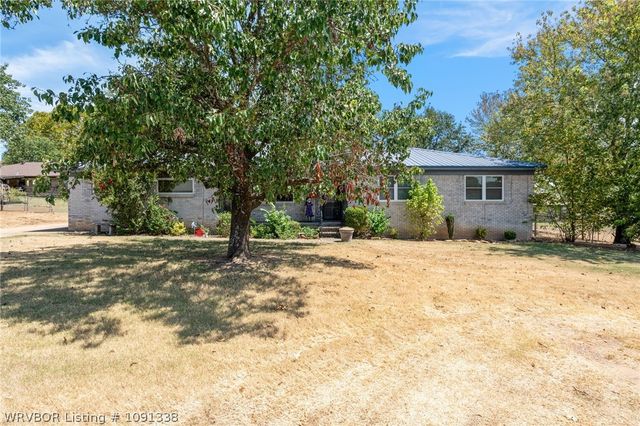 1228 Alma North Street, Alma, AR 72921