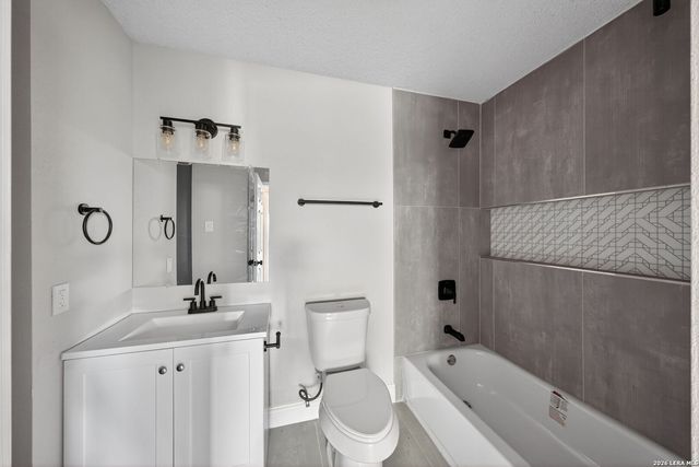 9434 Valley Rock, San Antonio, TX 78250