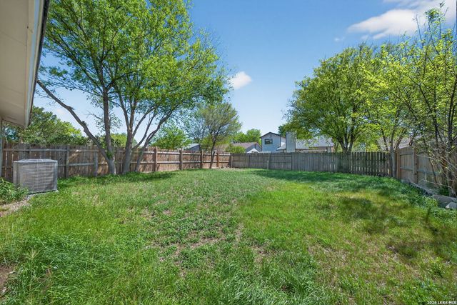 9434 Valley Rock, San Antonio, TX 78250