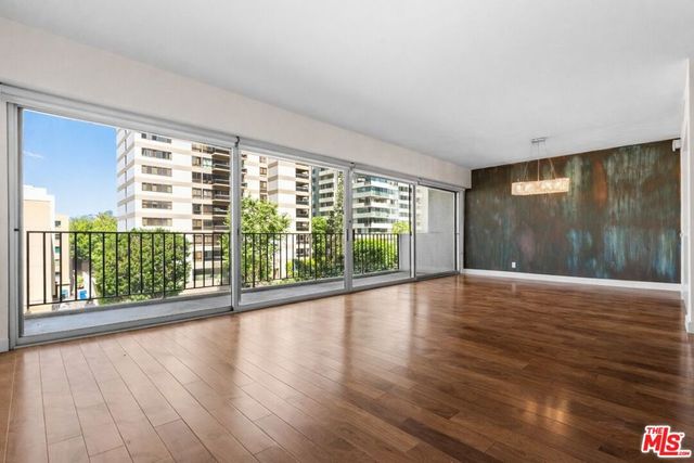 10450 Wilshire Boulevard 4G, Los Angeles, CA 90024