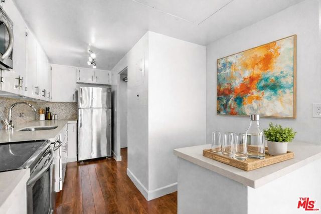 10450 Wilshire Boulevard 4G, Los Angeles, CA 90024