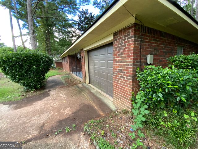 692 White Bird Way, Fairburn, GA 30213