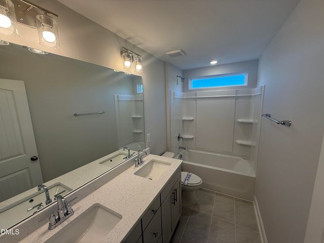 528 Traditions Grande Boulevard 11, Wake Forest, NC 27587