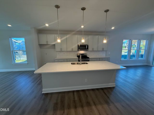 528 Traditions Grande Boulevard 11, Wake Forest, NC 27587