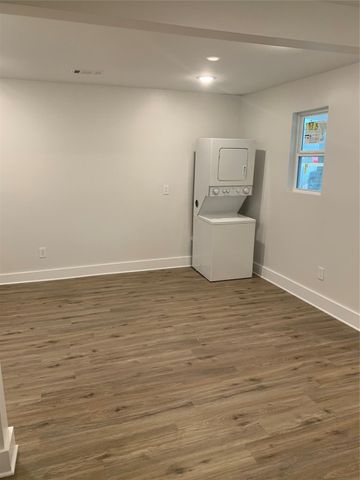 548 Majestic Street, Houston, TX 77020