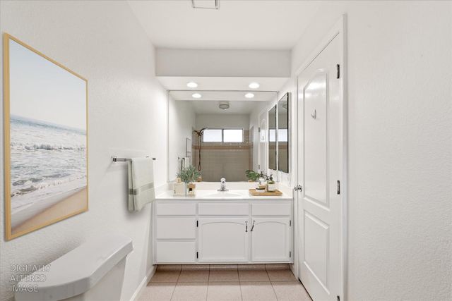 14 Las Uvas Ct, Sacramento, CA 95833