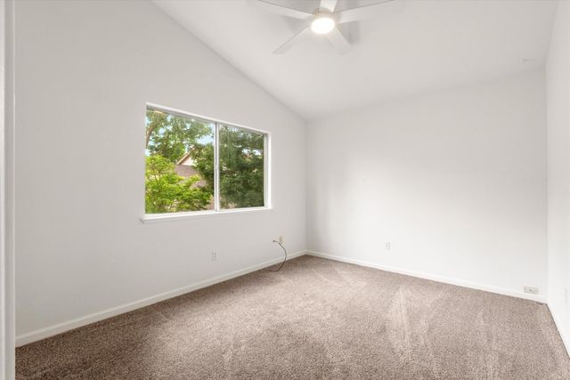 14 Las Uvas Ct, Sacramento, CA 95833