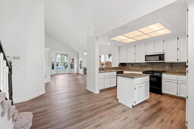 14 Las Uvas Ct, Sacramento, CA 95833