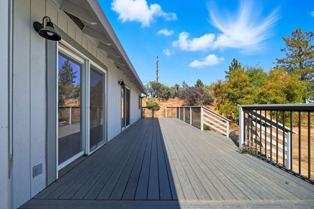 11361 Tanstaafl Lane, Redding, CA 96001