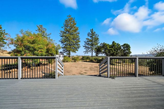 11361 Tanstaafl Lane, Redding, CA 96001
