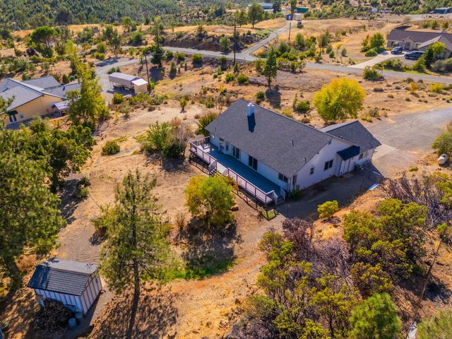 11361 Tanstaafl Lane, Redding, CA 96001