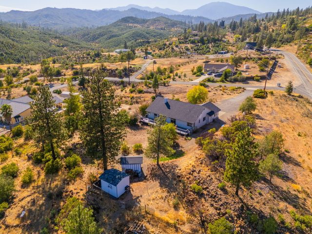 11361 Tanstaafl Lane, Redding, CA 96001