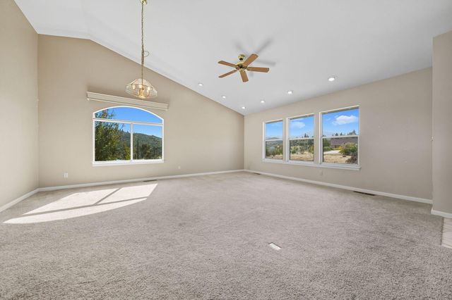 11361 Tanstaafl Lane, Redding, CA 96001