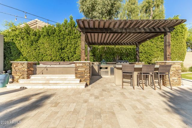 10531 E CONIESON Road, Scottsdale, AZ 85255