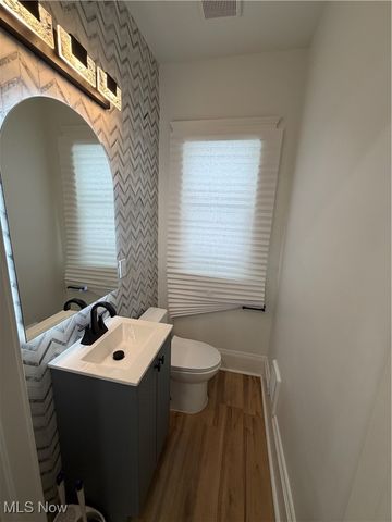 1381 E 110 Street, Cleveland, OH 44106