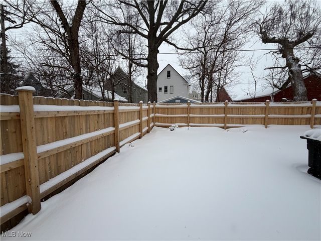 1381 E 110 Street, Cleveland, OH 44106