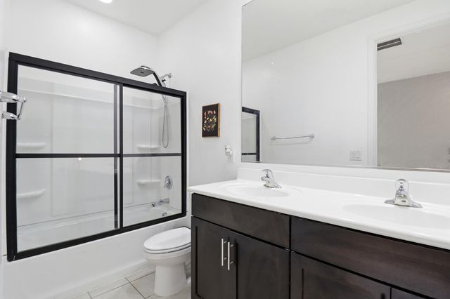 6737 W Valley View Drive, Laveen, AZ 85339