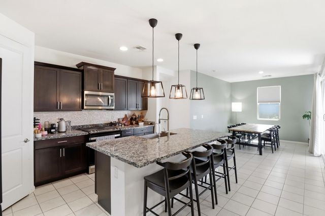 6737 W Valley View Drive, Laveen, AZ 85339