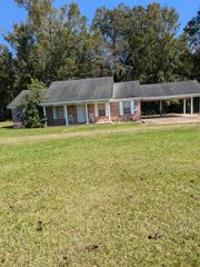450 Old River Road, Columbia, MS 39429
