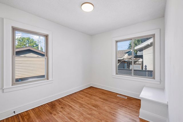 1391 White Bear Avenue N, Saint Paul, MN 55106
