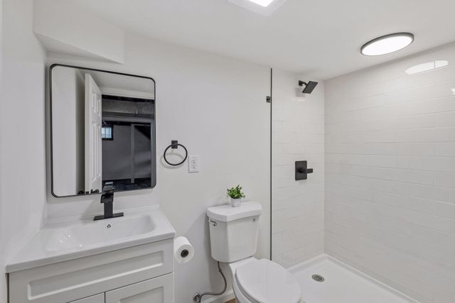 1391 White Bear Avenue N, Saint Paul, MN 55106