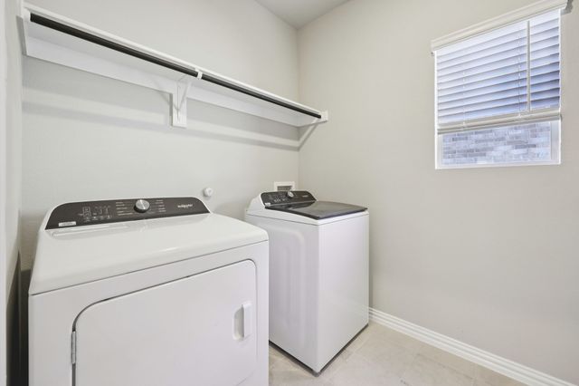 4004 Joe Pool Drive, Farmersville, TX 75442